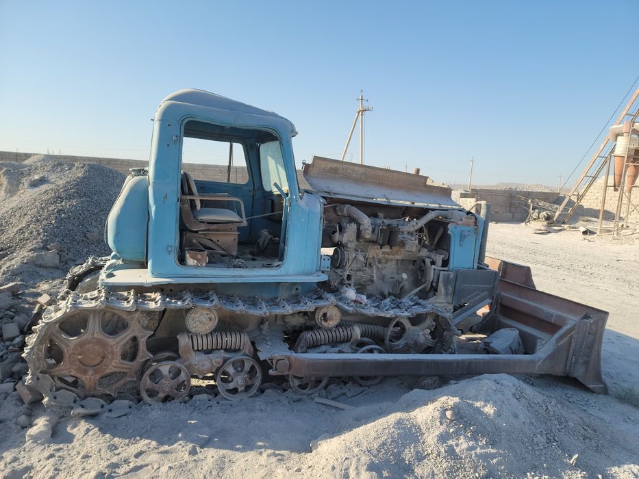 Buldozer sotiladi