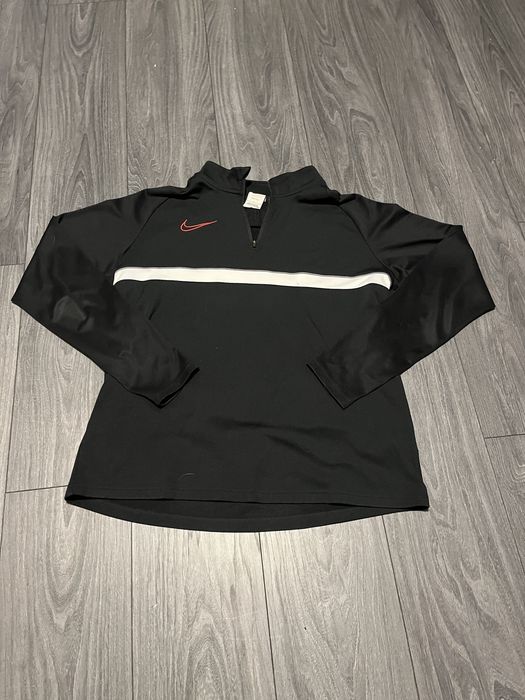Nike споргно горнище
