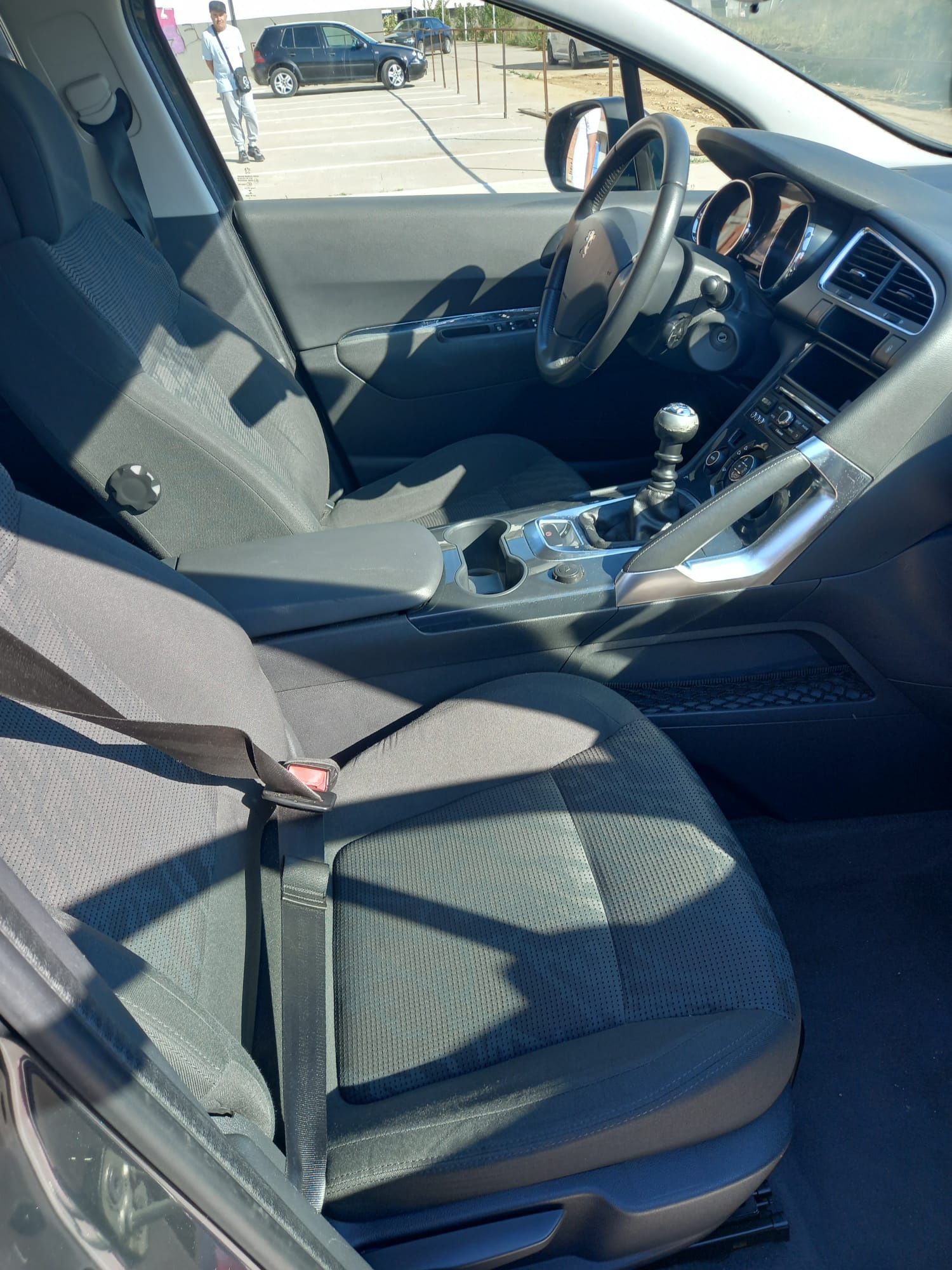 Vind Peugeot an fabricație 2013
