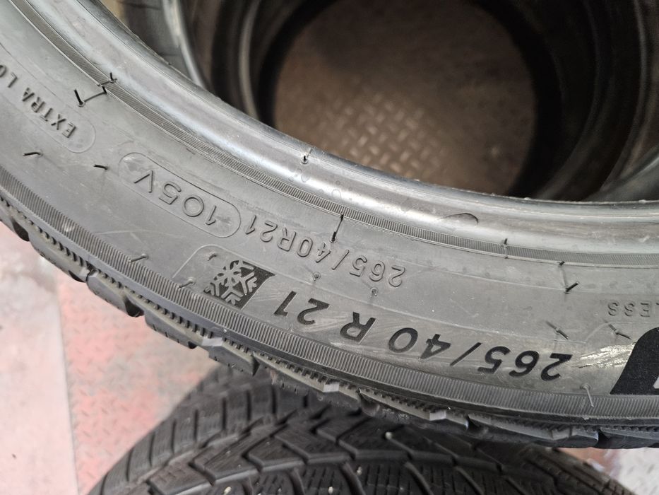 Гуми Спорт Пакет 255/40/21 & 265/40/21