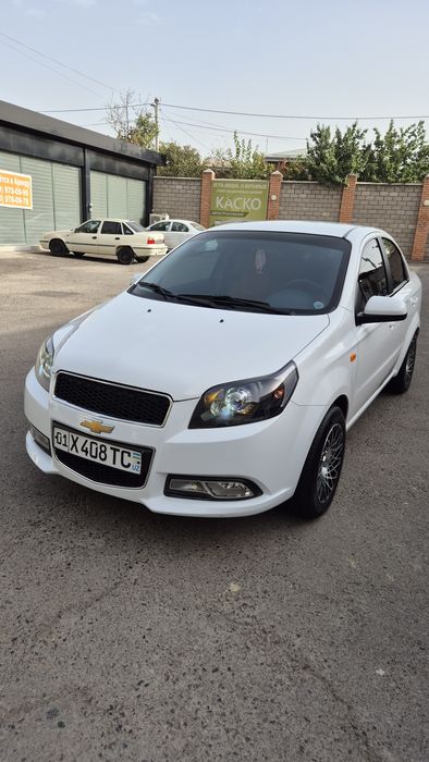 Nexia 3 2021 4-paz A/T 48000km