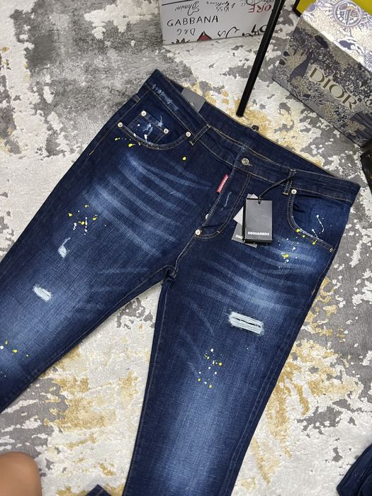 Blugi DSQUARED-Poze reale 100% Calitate superioara