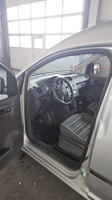 VAND CADDY 1,6 DIN 2014 5 locuri