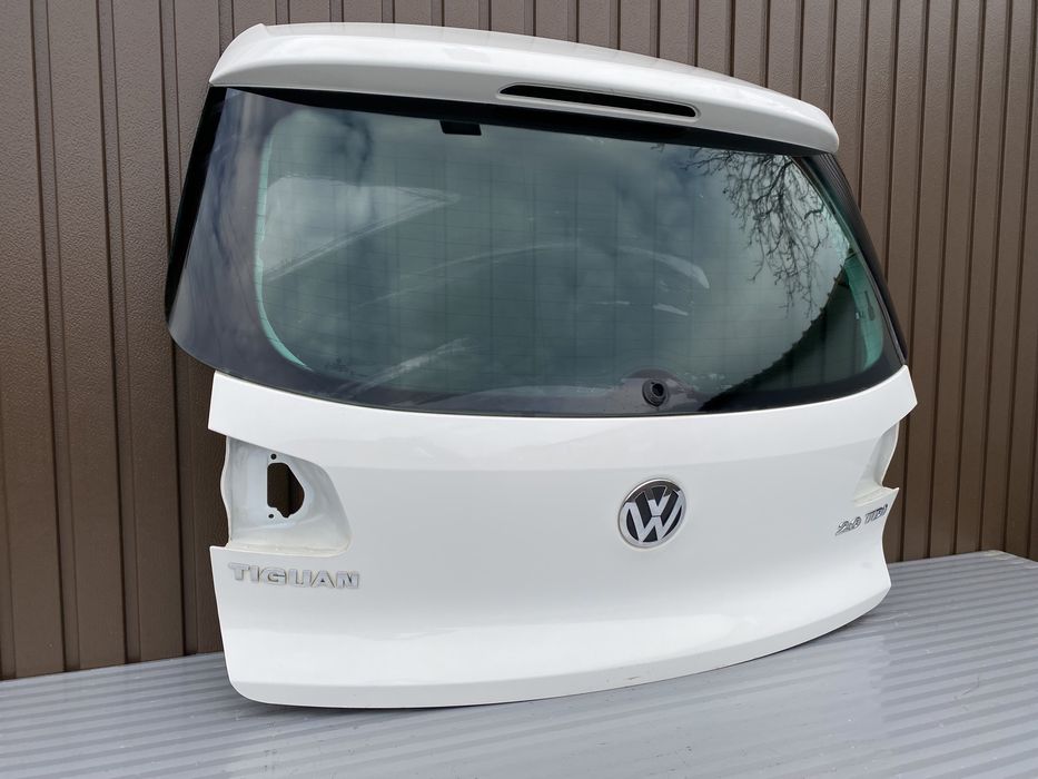 Haion vw Tiguan 5N 2007-2011 cod de culoare LB9A