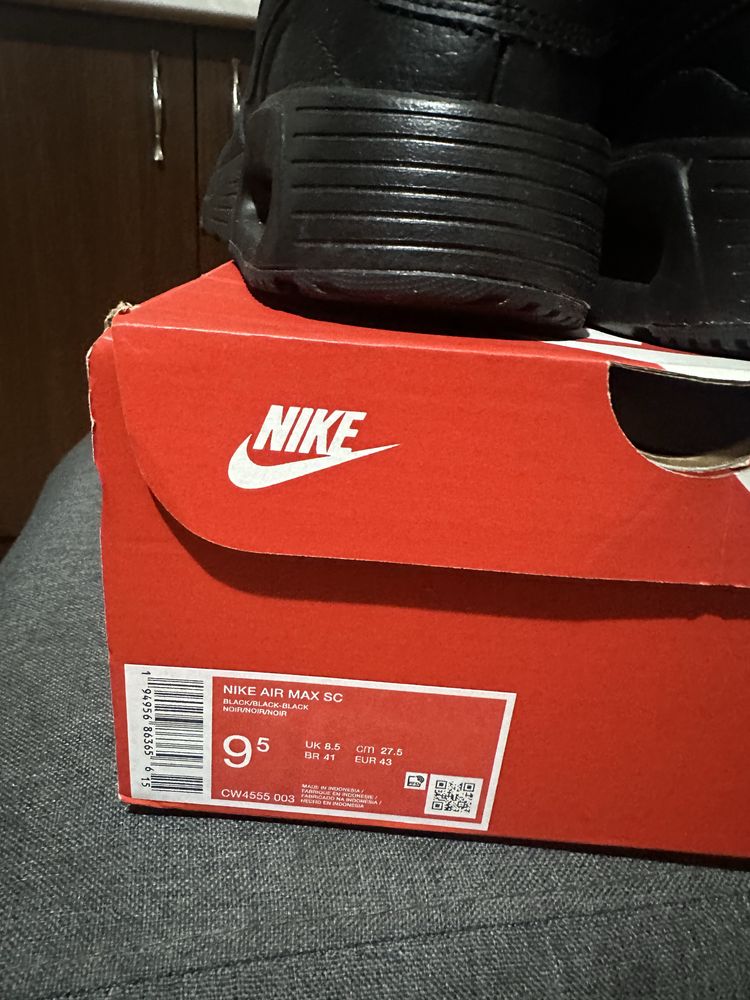Маратонки  черни nike