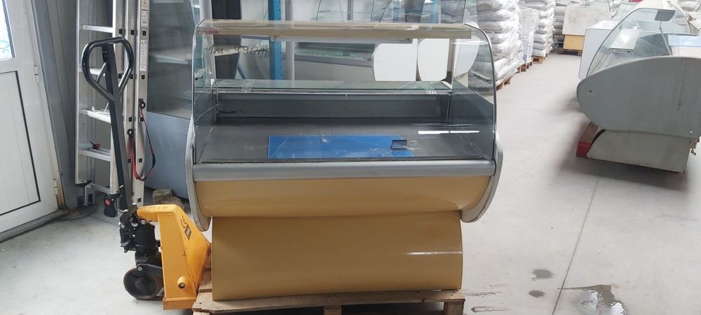 Хоризонтална хладилна витрина