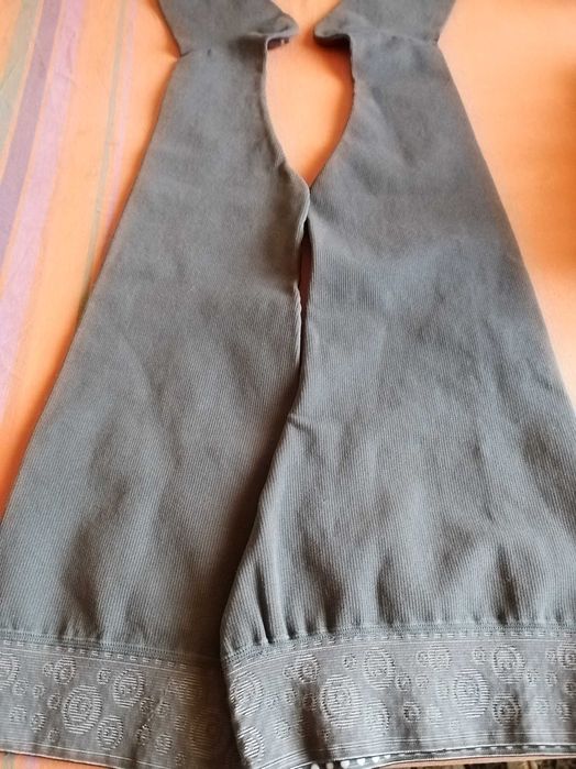 Ciorapi de compresie: clasa CCL 2, gri, cu banda si varf deschis. Noi!