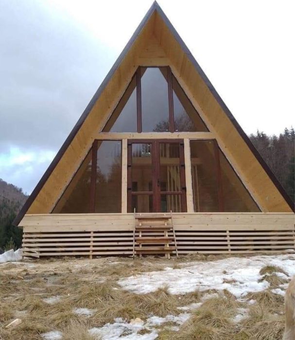 Vindem cabane tip A frame