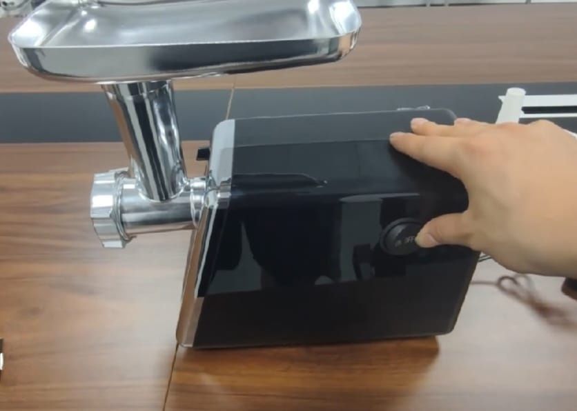 Продам новуя мясорубку