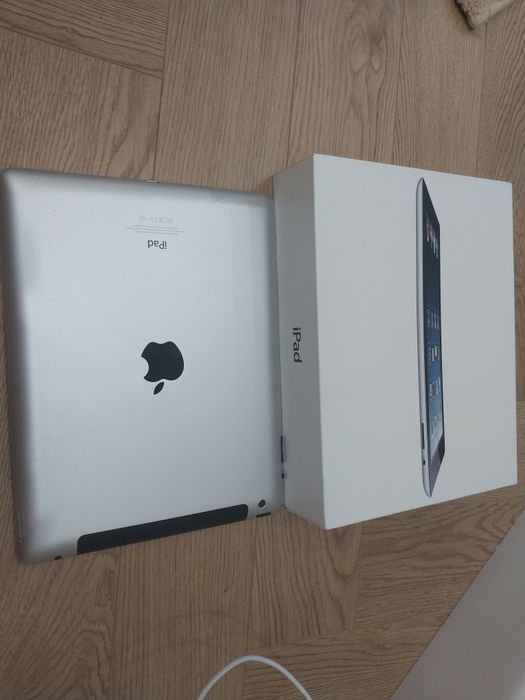 IPad 4 в хорошем состоянии