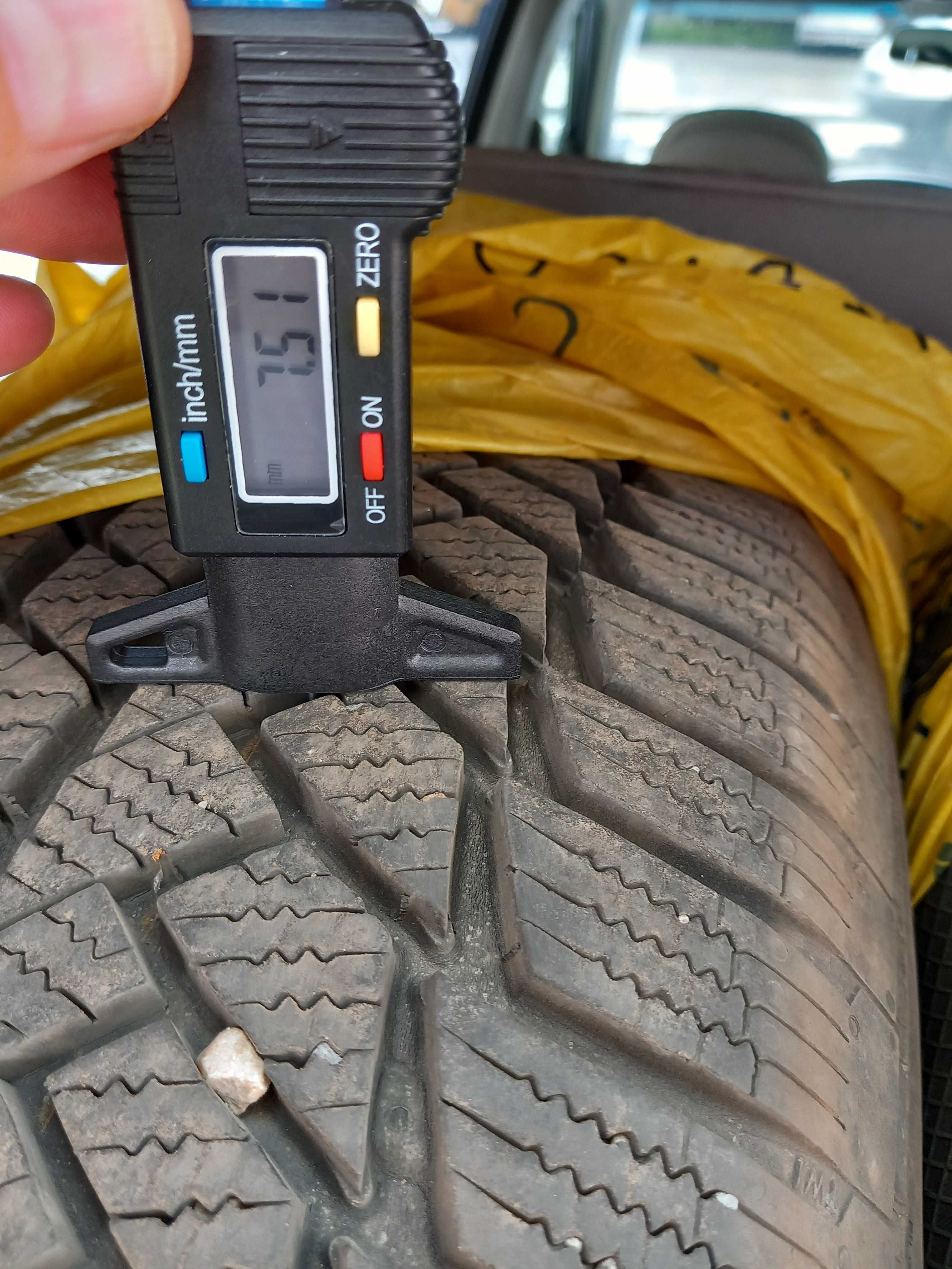 215/65 R16 Continental