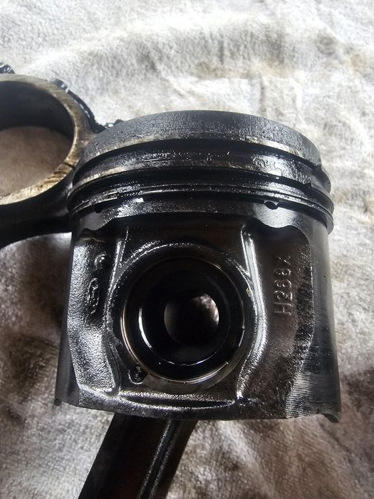 Piston motor 2.4 tdci cu biela Ford Transit 3 [Facelift] [2006 - 2014]