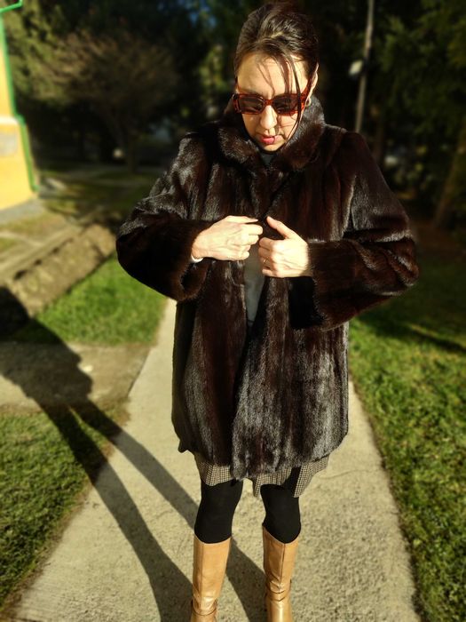 Haina de Blana Naturala de Nurca Maro-Negru XL-Lungime 80 cm NOUA Nr27