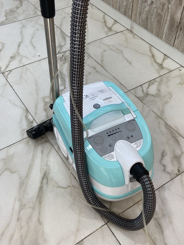 Моющий пылесос Bosch