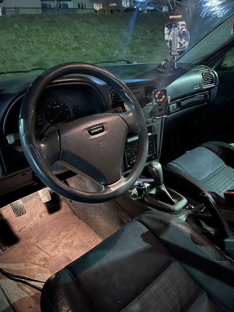 Volvo v40 1.9 115hp 2002