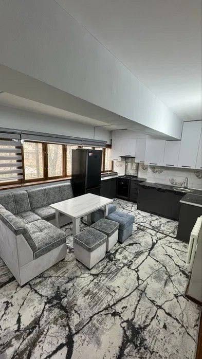 5-ти комнатная квартира на Ц-1 ориентир: кафе Райхон