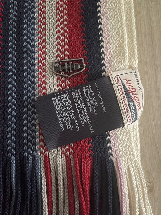 Шал Tommy Hilfiger
