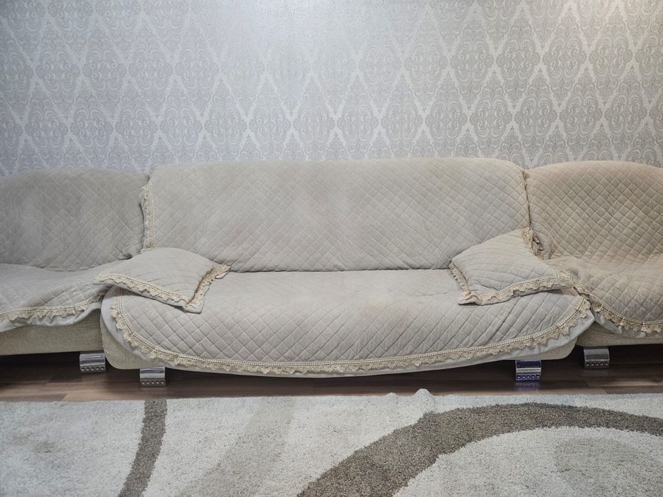 Продам диван с креслами