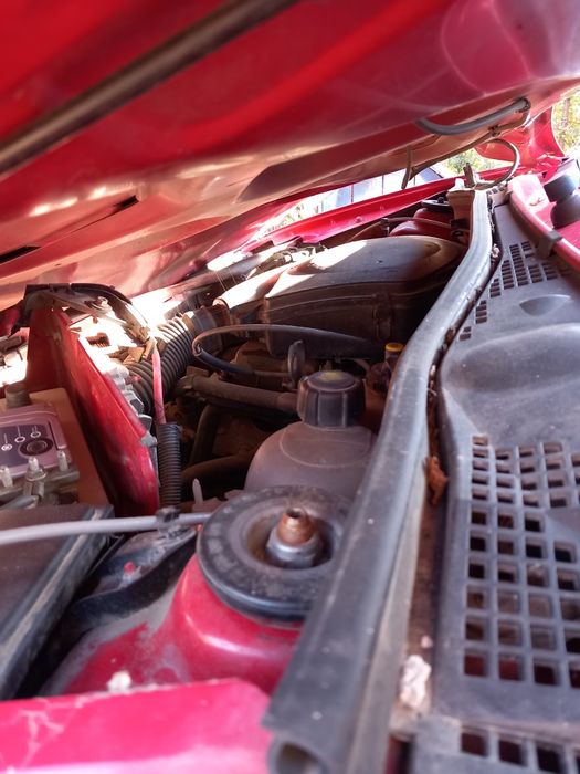 PENTRU PIESE - Dacia Logan 2011