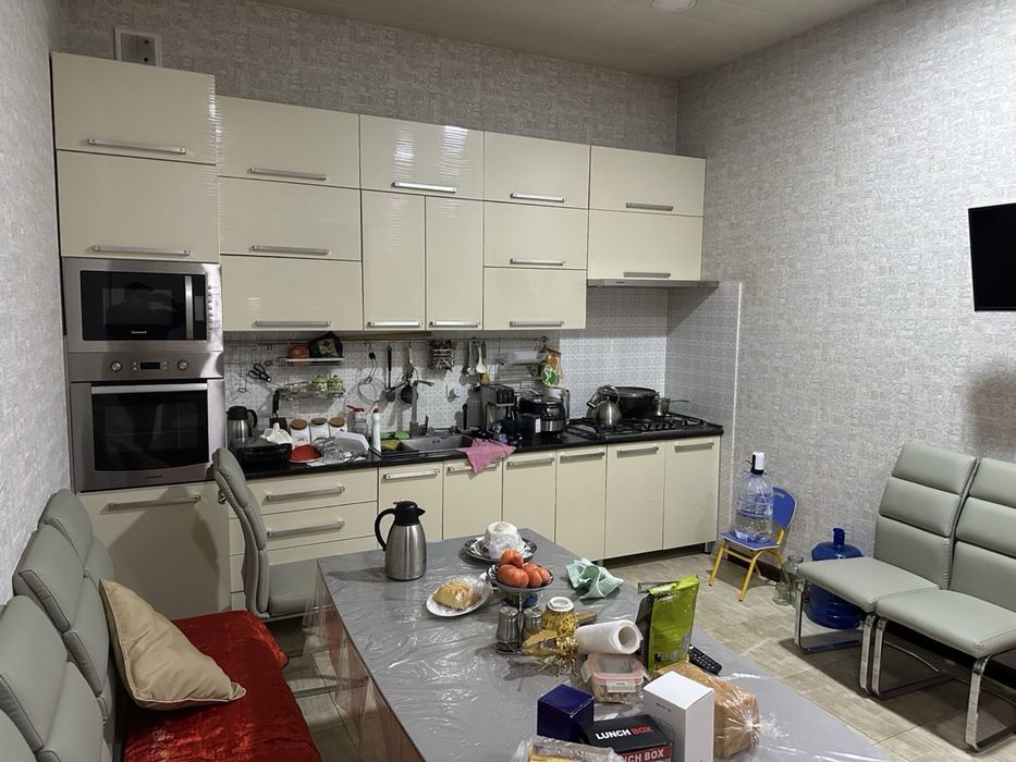 Сдается 2 ком Метро Новза. Хамза