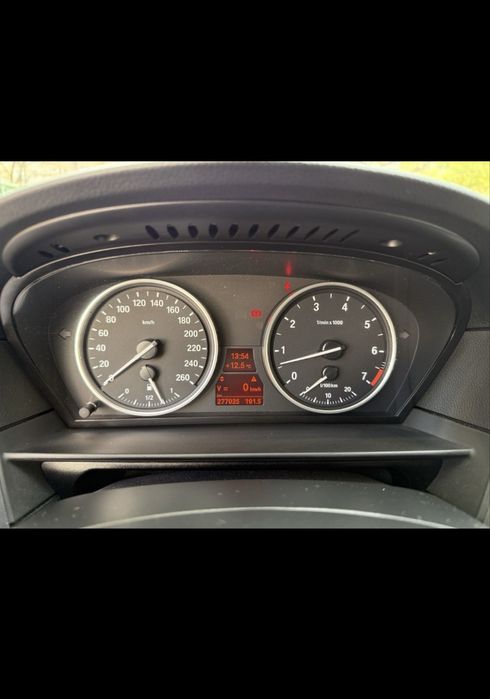 Bmw e60 facelift 523i