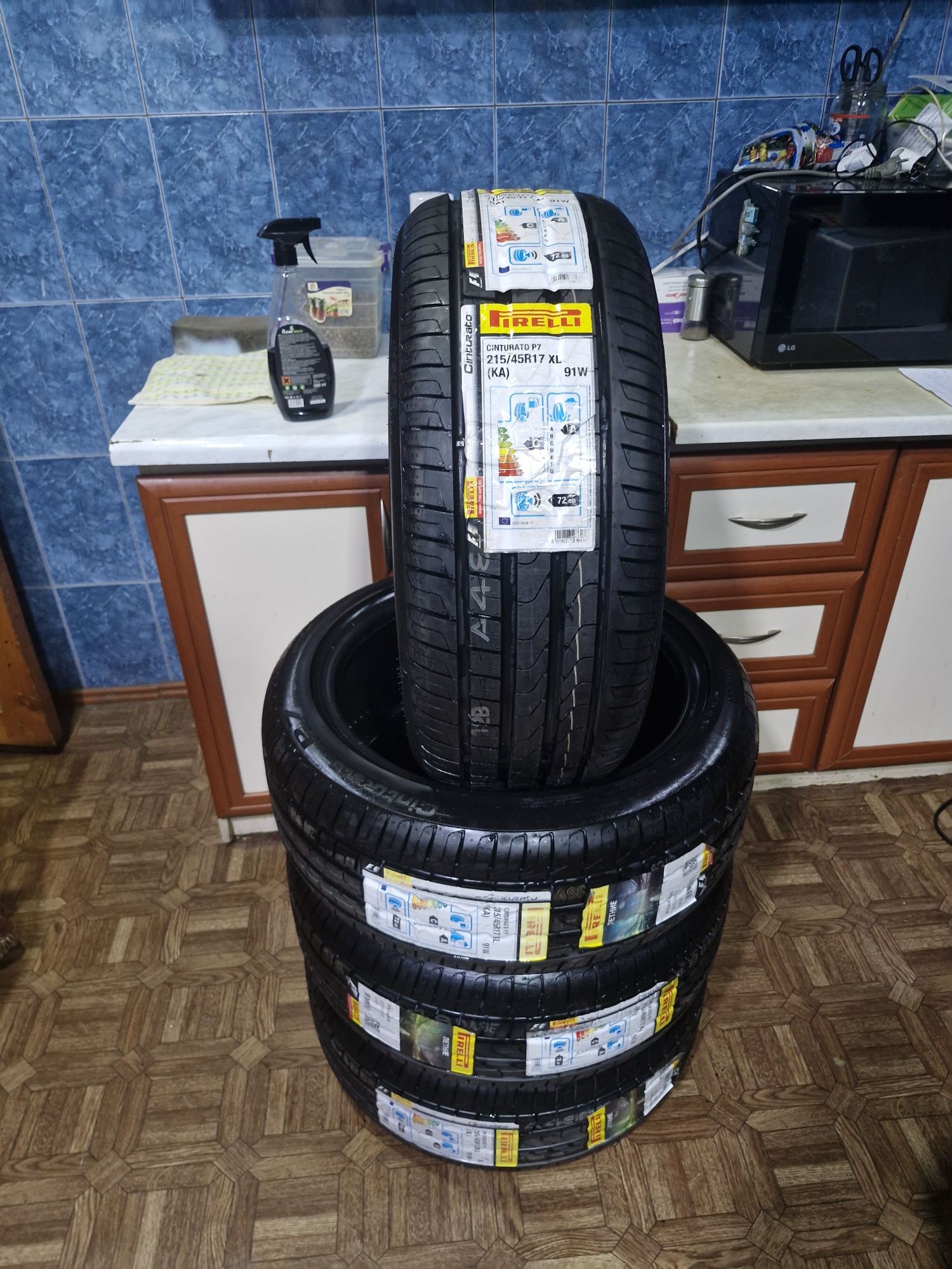Продам новые баллоны Pirelli