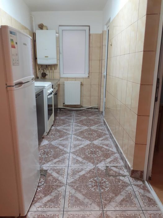 Închiriez apartament 2 camere