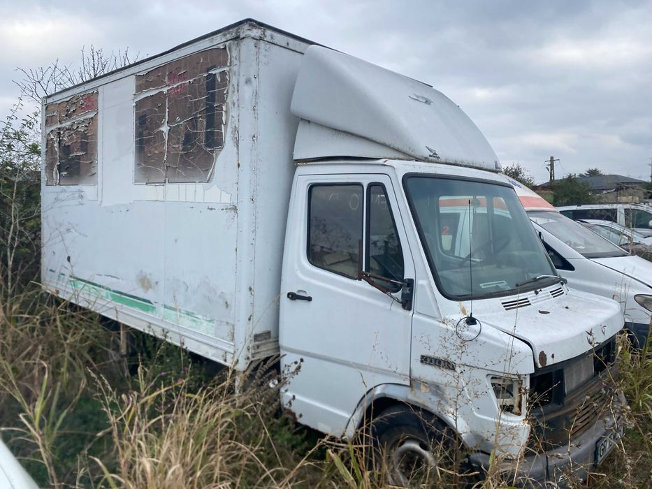 Autoutilitara mercedes