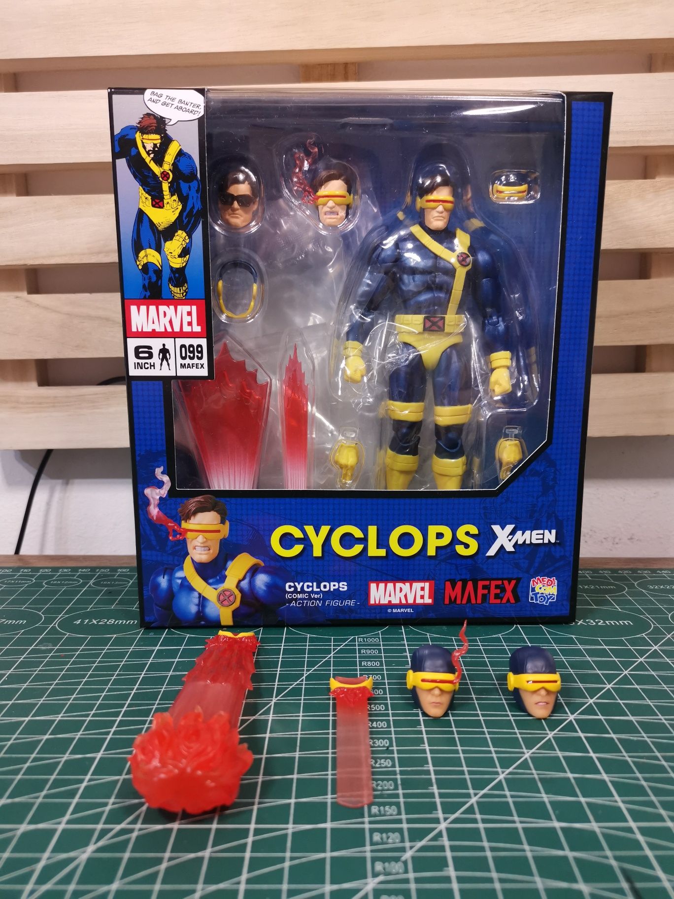 MAFEX Cyclops X-men