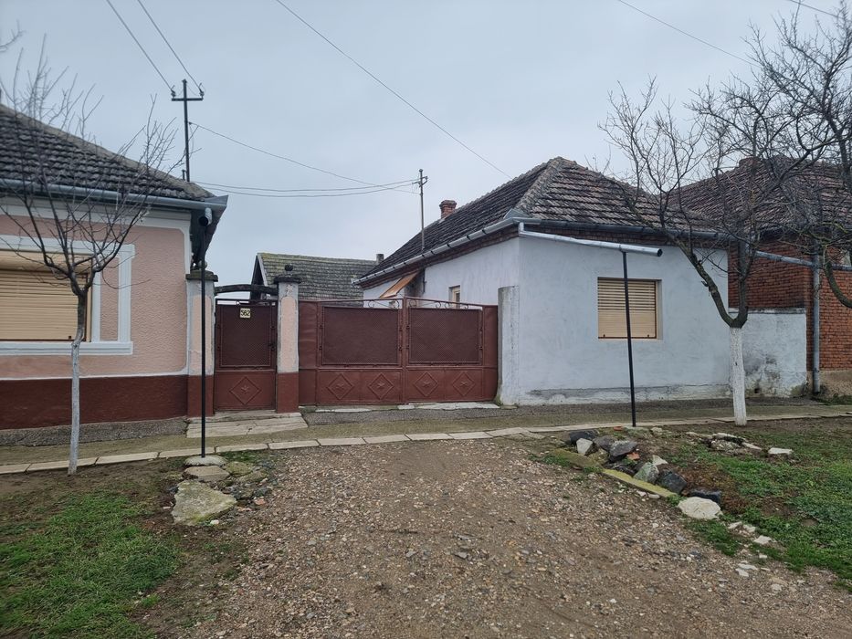 Casa de vânzare în sat Vânatori
