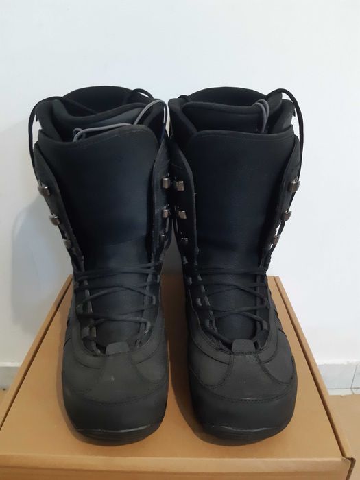 Boots snowboard Deeluxe marime 48 mondo 32