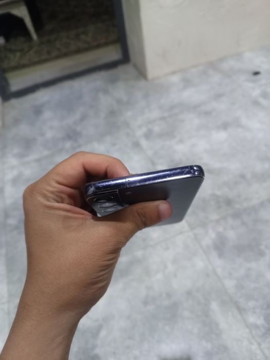 Samsung S22 Plus 8/128GB Vetnam Karopka dokument Holati Rasmda ime bor