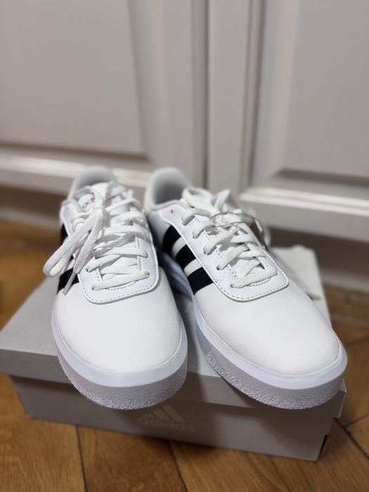 Маратонки Adidas