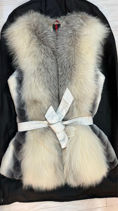 Продам Жилетку песец натуральный