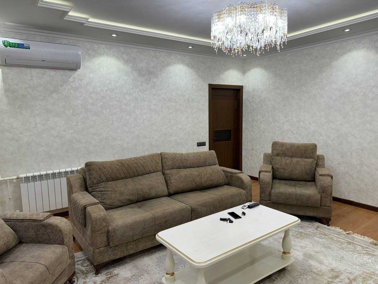 Квартира на Новомосковской с хорошим ремонтом и мебелью 2/4/9 60 м²!