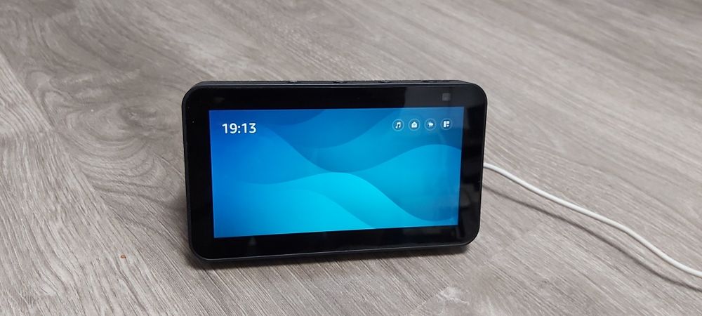 Boxa alexa  Echo show 5