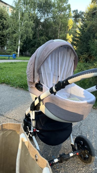 Коляска прогулочная автолюлька