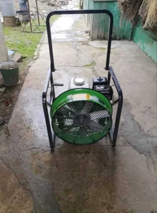 Ventilator pe benzina