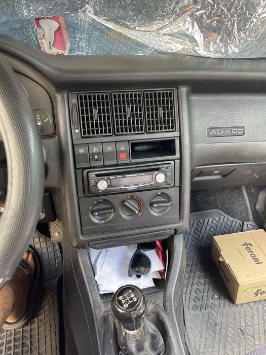 AUDI 80 B4 бензин /газ