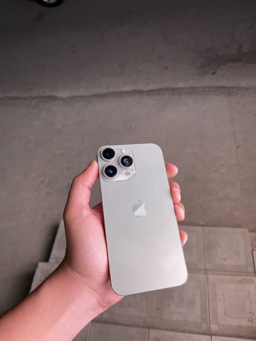 айфон хр 15 про сотилади