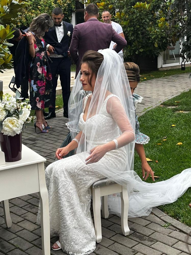 Vand rochie mireasa marimea S