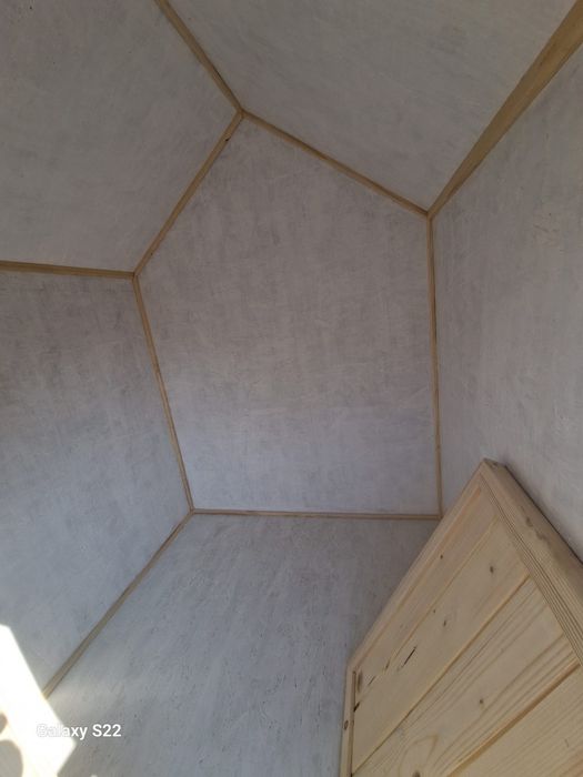 Vând căsuță lemn pentru copii, fără desene pe ea