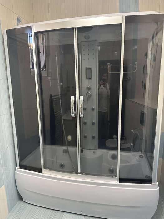 Cabina de dus cu cada, oglinda cu led pe touch, corp baie chiuveta