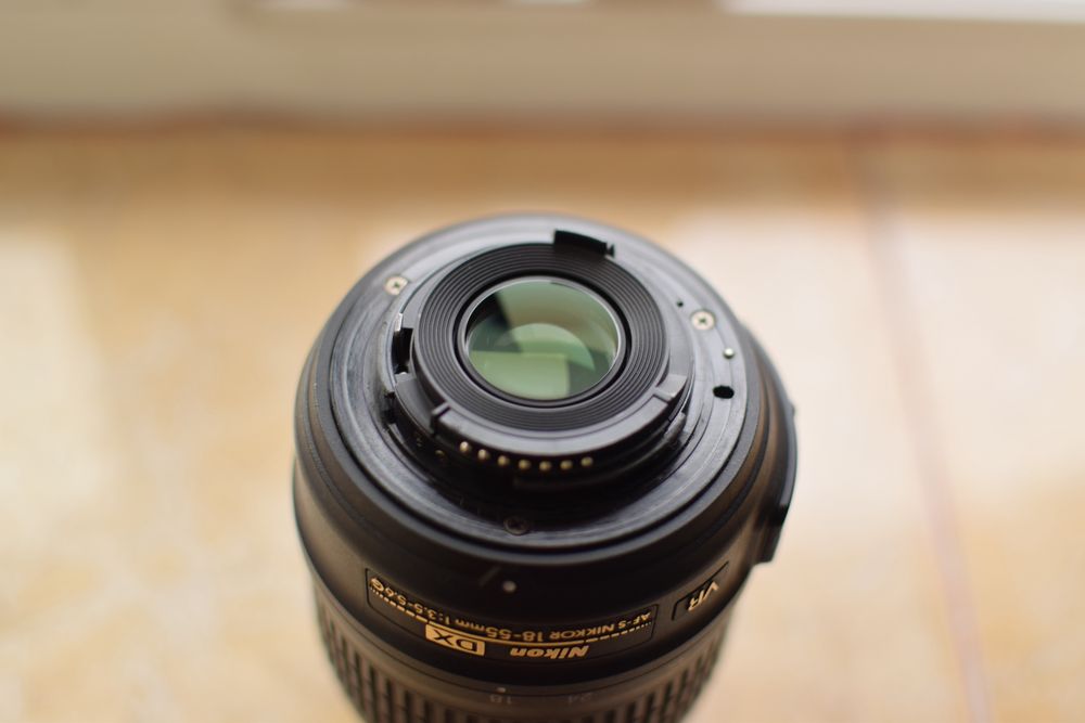 Nikon D5100 + 18-55mm + accesorii