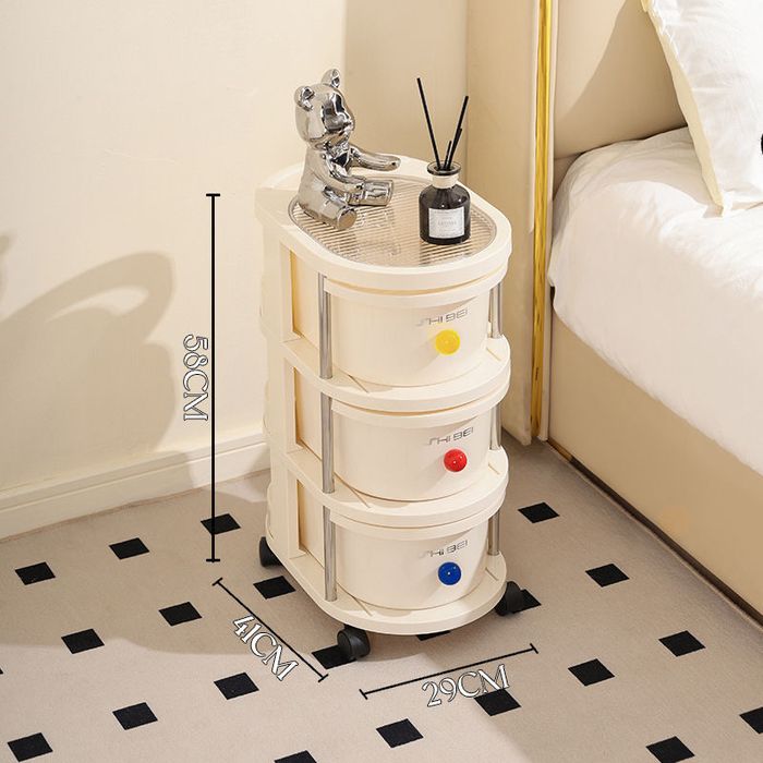 Тумбочка с колесиками