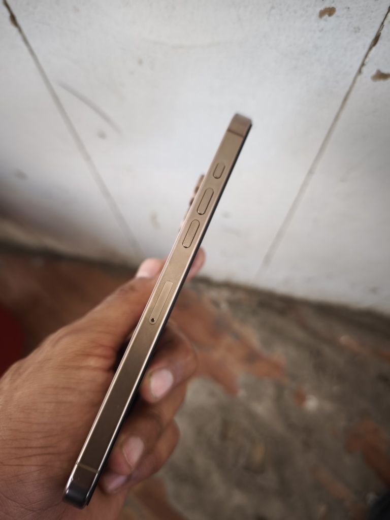 Iphone 16 Pro Max 256 pas kopa