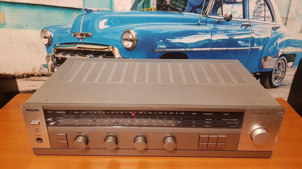 Amplificator - stație - amplituner Philips F 5130
