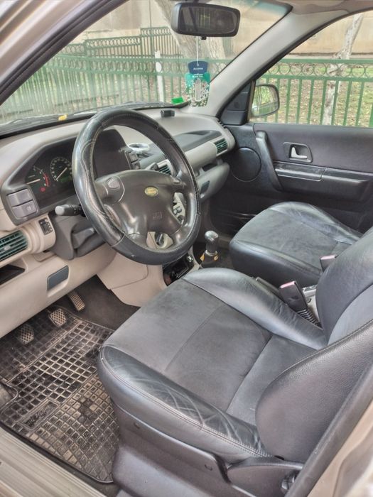 Land Rover Freelander. Original stanga