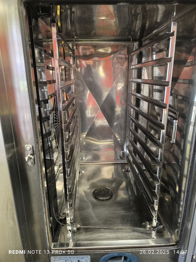 Конвектомат Rational  10 тави , на газ