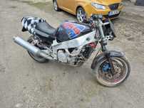 Vand sau dezmembrez Yamaha FZR 1000